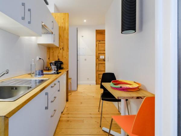 Chiado Arty Flats : photo 10 de la chambre studio avec balcon 