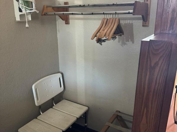 Rodeway Inn & Suites South of Fiesta Park : photo 5 de la chambre efficiency double suite with two double beds - accessible/non-smoking