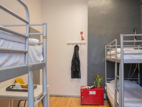 New World St Hostel and Private Room : photo 3 de la chambre lit dans dortoir pour hommes de 6 lits