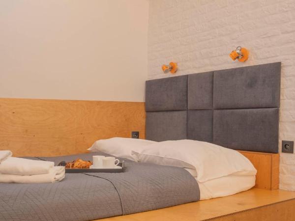 New World St Hostel and Private Room : photo 3 de la chambre chambre double avec salle de bains commune