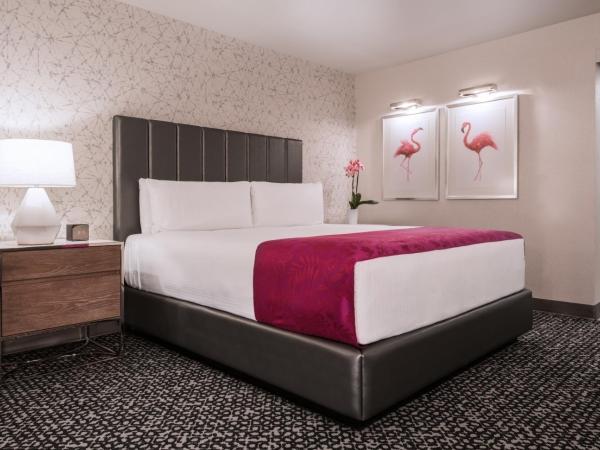 Flamingo Las Vegas Hotel & Casino : photo 5 de la chambre chambre flamingo lit king-size - vue sur attraction
