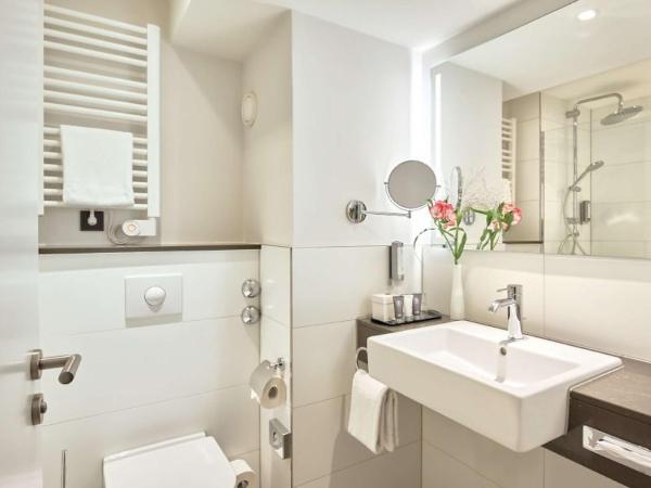 Dorint An den Westfalenhallen Dortmund : photo 2 de la chambre chambre double deluxe