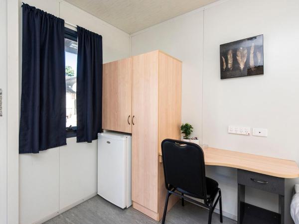 Banksia Tourist Park : photo 2 de la chambre single person cabin - non pet friendly