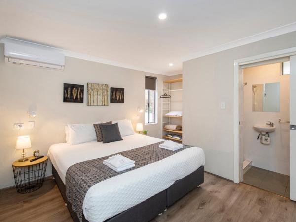 Banksia Tourist Park : photo 4 de la chambre one-bedroom family chalet - non pet friendly