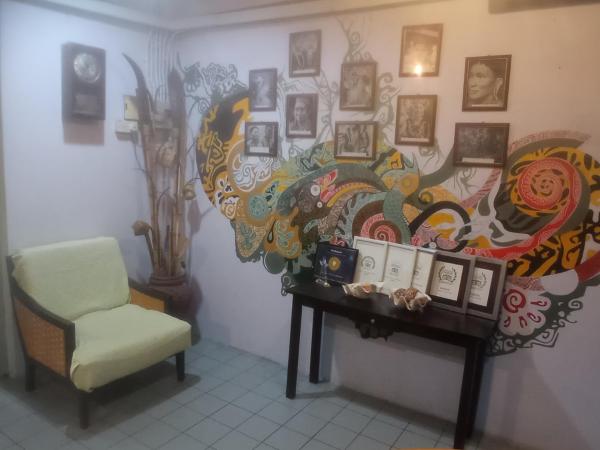 Marco Polo Guest House : photo 7 de la chambre chambre double avec salle de bains commune