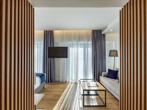 Glyfada Riviera Hotel : photo 2 de la chambre suite junior