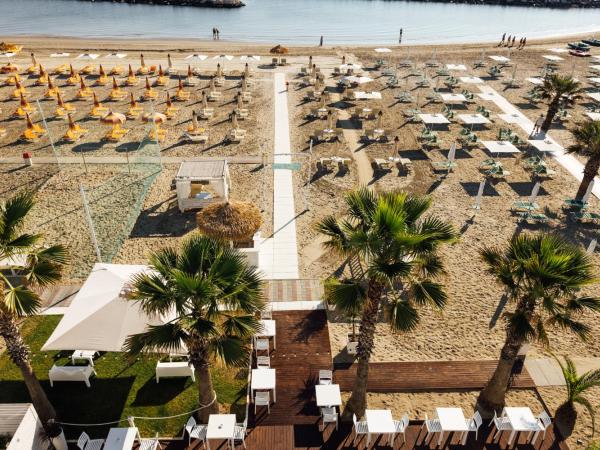 Baldinini Hotel : photo 4 de la chambre chambre double ou lits jumeaux deluxe - vue sur mer