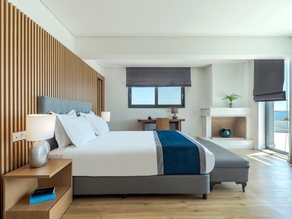 Glyfada Riviera Hotel : photo 4 de la chambre suite penthouse avec jacuzzi - vue sur mer