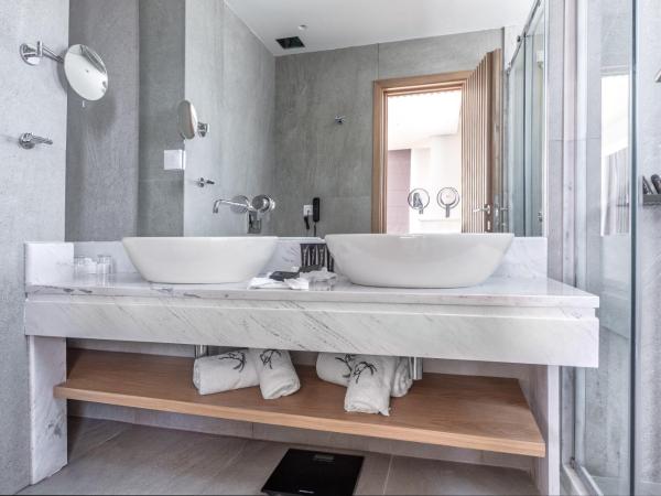 Glyfada Riviera Hotel : photo 6 de la chambre suite penthouse avec jacuzzi - vue sur mer