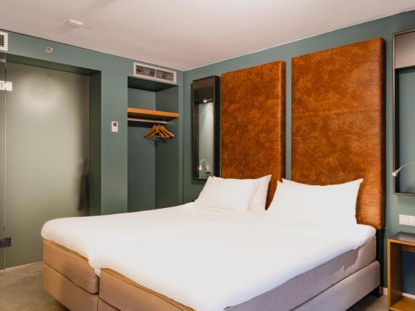Hotel De Hallen : photo 6 de la chambre chambre double/lits jumeaux - vue sur atrium