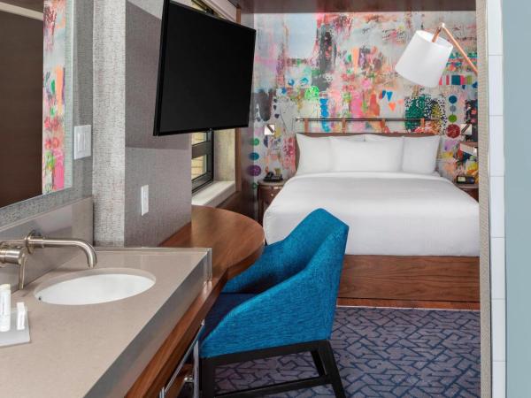 SpringHill Suites by Marriott New York Manhattan/Times Square South : photo 2 de la chambre chambre lit queen-size - non-fumeurs