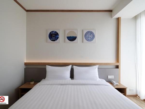 Prom Hotel : photo 1 de la chambre standard double bathtub tower 2