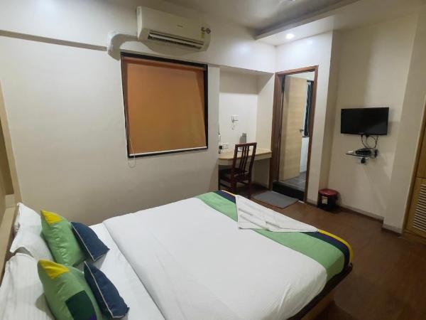 Hotel Serene Viman Nagar : photo 2 de la chambre chambre deluxe