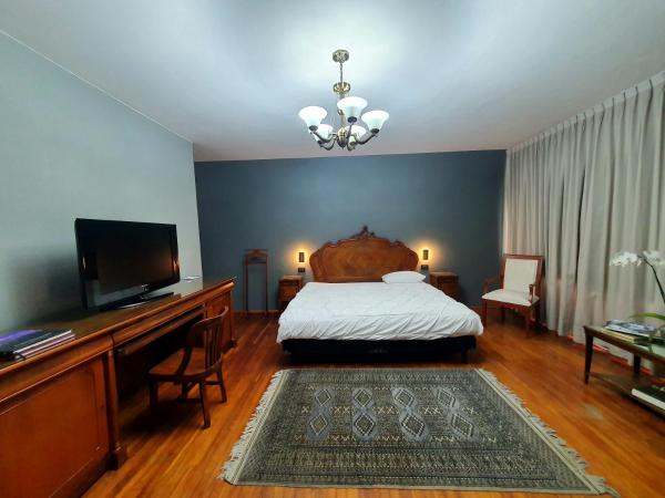 Lindas Suites Eugenio Sue : photo 10 de la chambre chambre lit king-size avec balcon