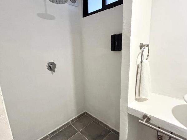 Lindas Suites Eugenio Sue : photo 3 de la chambre chambre lit queen-size 