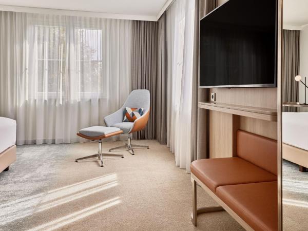 Courtyard by Marriott Dortmund : photo 2 de la chambre corner king room with inland view