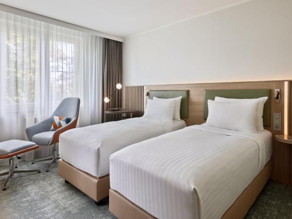 Courtyard by Marriott Dortmund : photo 3 de la chambre chambre lits jumeaux standard avec vue sur les terres