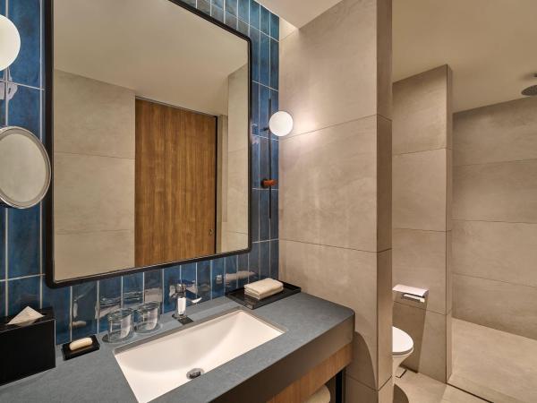 Four Points by Sheraton Kuala Lumpur, City Centre : photo 4 de la chambre suite king exécutive avec vue sur la ville