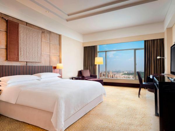Sheraton Dongguan Hotel-free shuttle to Canton Fair for in-house guests : photo 3 de la chambre chambre lit king-size supérieure
