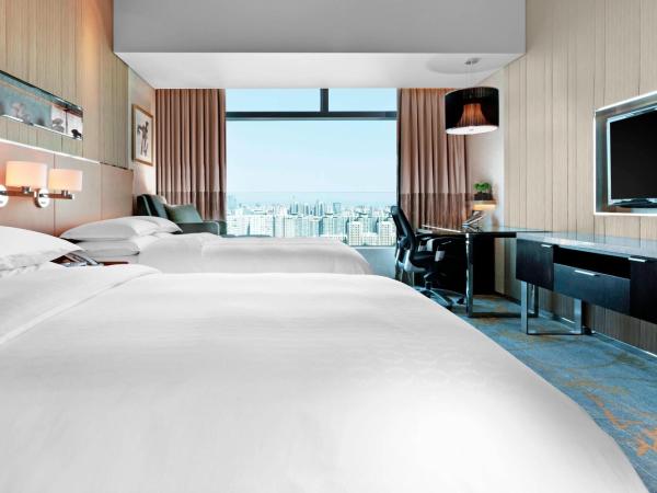 Sheraton Grand Beijing Dongcheng Hotel : photo 1 de la chambre chambre club avec lits jumeaux, accès au salon club, chambre 2 lits doubles
