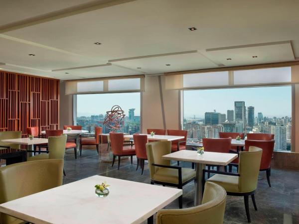 Sheraton Grand Beijing Dongcheng Hotel : photo 4 de la chambre chambre club avec lits jumeaux, accès au salon club, chambre 2 lits doubles