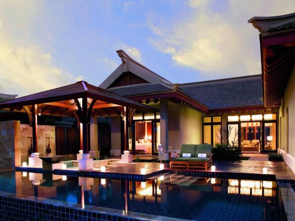 The Ritz-Carlton Sanya, Yalong Bay : photo 6 de la chambre two bedroom ocean front villa 1 king bed and 1 twin beds(one-time pick-up or drop-off service per stay)