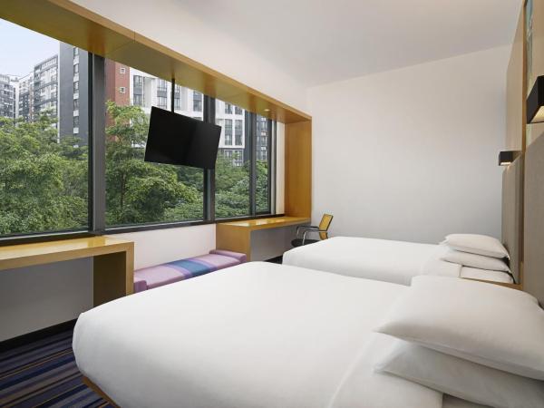 Aloft Guangzhou University Park : photo 3 de la chambre loft queen beds room