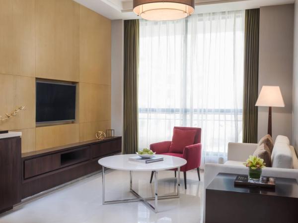 Courtyard by Marriott Shanghai Changfeng Park : photo 5 de la chambre suite exécutive