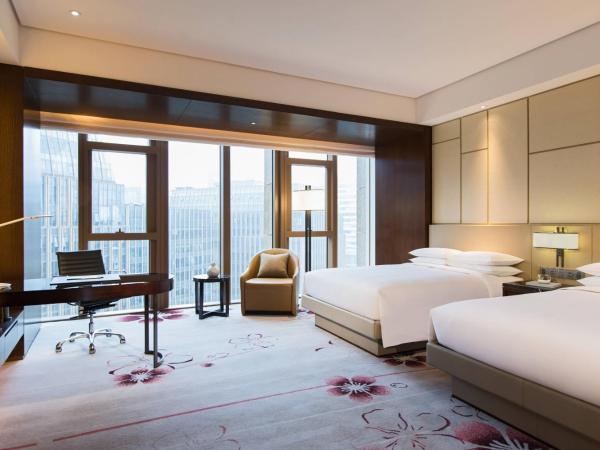 Renaissance Nanjing Olympic Centre Hotel : photo 5 de la chambre chambre 2 lits simples - vue sur jardin