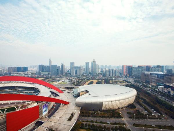 Renaissance Nanjing Olympic Centre Hotel : photo 5 de la chambre chambre - vue sur centre olympique