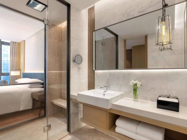 Courtyard by Marriott Shenzhen Bay : photo 4 de la chambre executive, 1 king,