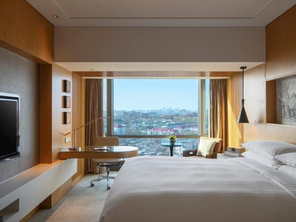 Renaissance Beijing Wangfujing Hotel : photo 3 de la chambre chambre lit king-size premier - vue sur ville