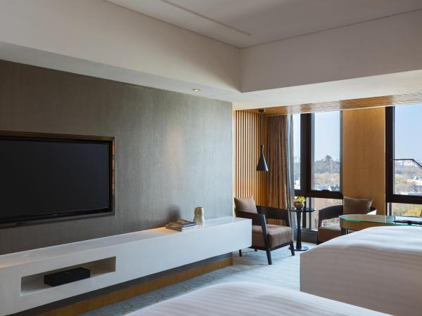 Renaissance Beijing Wangfujing Hotel : photo 1 de la chambre chambre lits jumeaux premier - vue sur ville