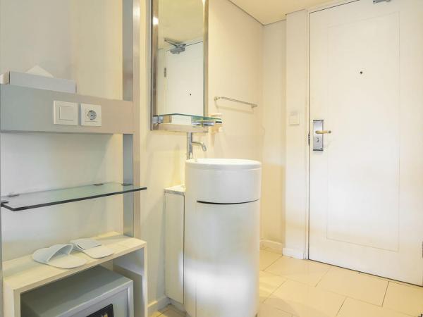 1O1 URBAN Jakarta Kelapa Gading : photo 9 de la chambre urban deluxe double or twin room