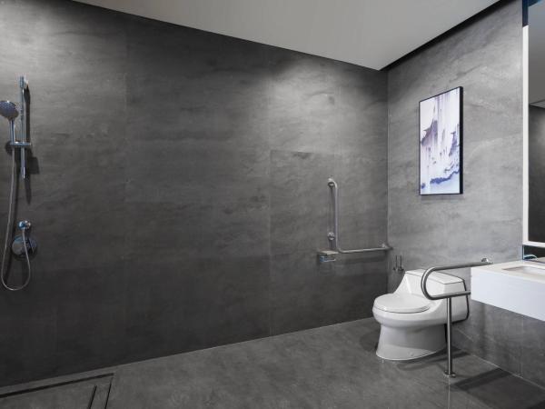 Wuhan Marriott Hotel Optics Valley : photo 8 de la chambre chambre lit king-size deluxe - vue sur ville