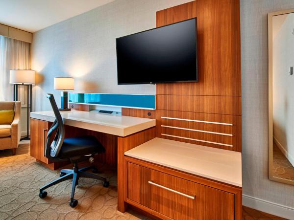 Delta Hotels by Marriott Dartmouth : photo 3 de la chambre chambre lit king-size