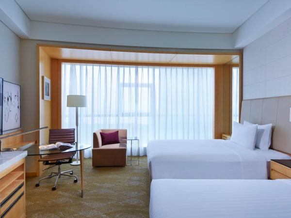 Courtyard by Marriott Hangzhou Qianjiang : photo 2 de la chambre chambre 2 lits doubles - vue sur ville