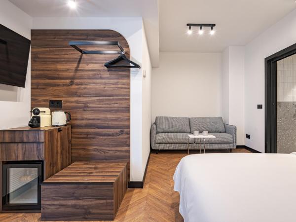 Style Suites by Olala Homes : photo 2 de la chambre chambre triple