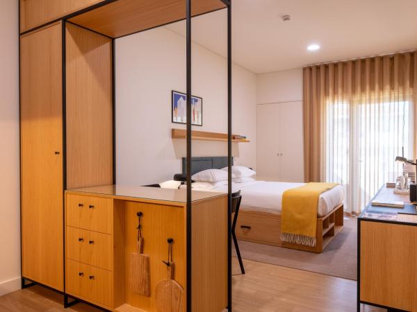 BFRESH Hotel - Padel, Pool & Fitness - Adults Only : photo 3 de la chambre chambre double deluxe avec balcon