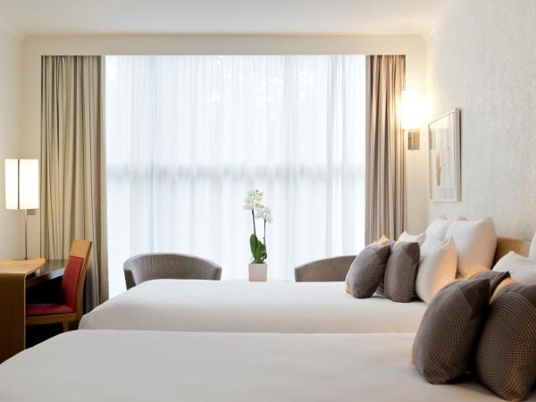 Novotel Genève Centre : photo 5 de la chambre chambre supérieure avec 2 lits doubles