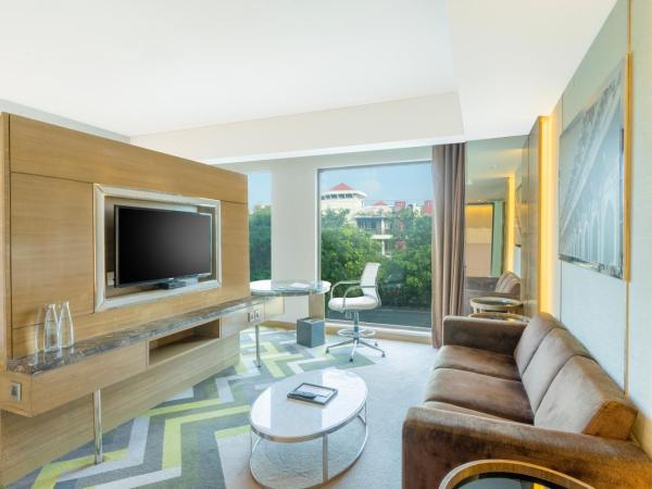 Courtyard by Marriott Agra : photo 3 de la chambre one-bedroom junior suite with 15% discount on food, beverages, laundry, spa and one pint of beer per stay