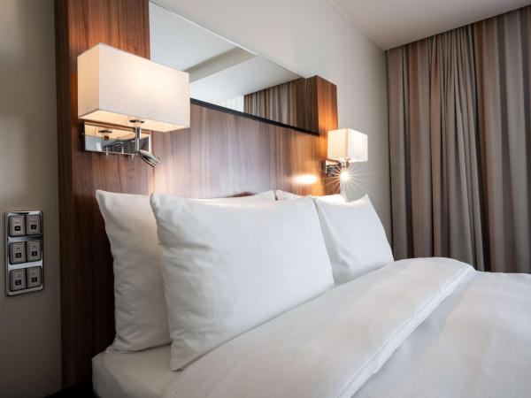 Radisson Blu Conference Hotel, Düsseldorf : photo 6 de la chambre chambre premium