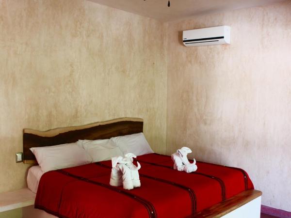 Corazon De Jade Tulum : photo 6 de la chambre room with king bed with terrace garden view and private bathroom