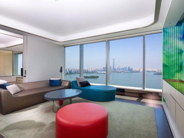 W Suzhou - Jinji Lake : photo 2 de la chambre suite 1 chambre merveilleuse avec 1 lit king-size - vue sur lac jinji