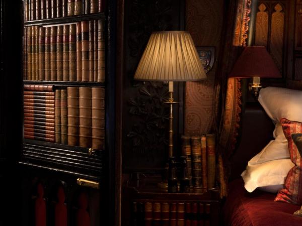 The Witchery by the Castle : photo 4 de la chambre suite de luxe - library