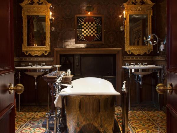 The Witchery by the Castle : photo 3 de la chambre suite de luxe - tourelle