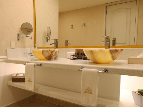 Gran Hotel Ciudad de México Zócalo View : photo 8 de la chambre suite exécutive principale