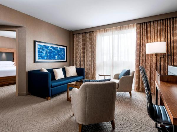 Sheraton Toronto Airport Hotel & Conference Centre : photo 1 de la chambre suite 1 chambre avec accès au salon club