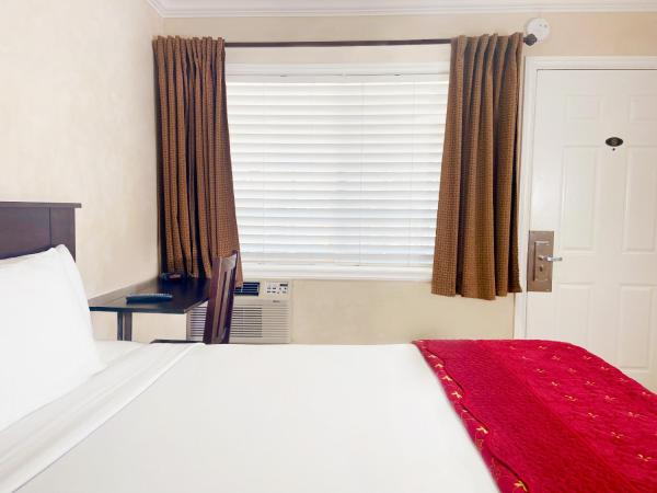 Nite Inn at Universal City - Walking Distance to Universal Studios Hollywood : photo 4 de la chambre chambre lit queen-size