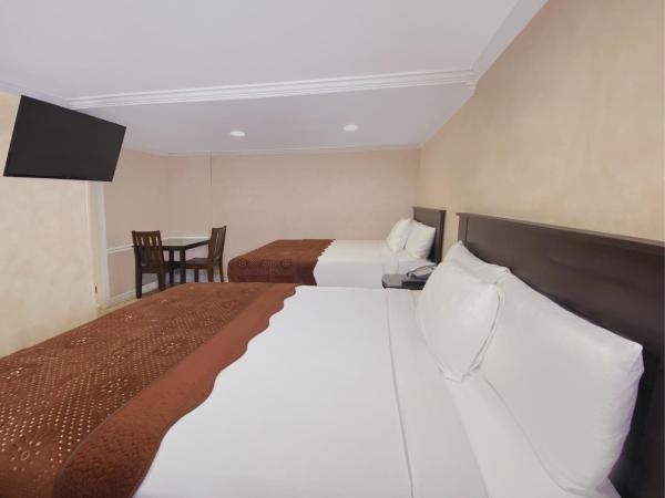 Nite Inn at Universal City - Walking Distance to Universal Studios Hollywood : photo 1 de la chambre suite avec jacuzzi